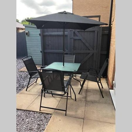 Dudley House **Staycation & Contractors** Sleeps 7 Tipton Kültér fotó