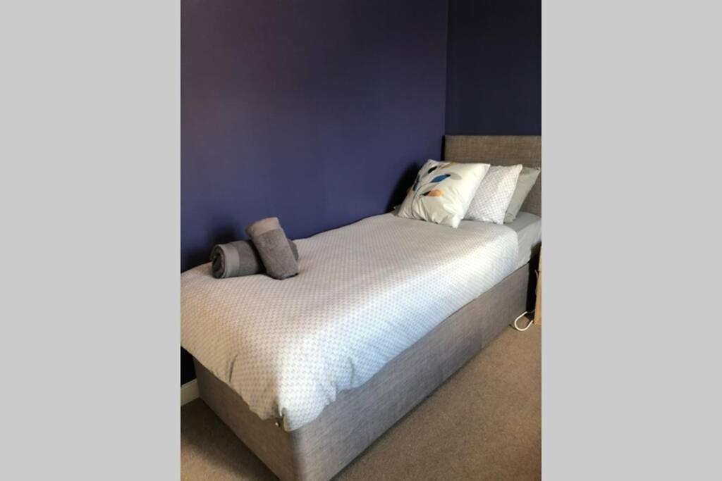 Dudley House **Staycation & Contractors** Sleeps 7 Tipton Kültér fotó