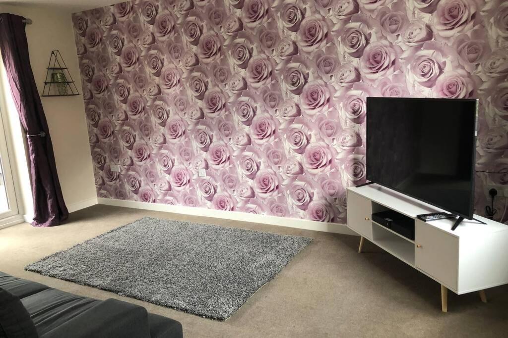 Dudley House **Staycation & Contractors** Sleeps 7 Tipton Kültér fotó