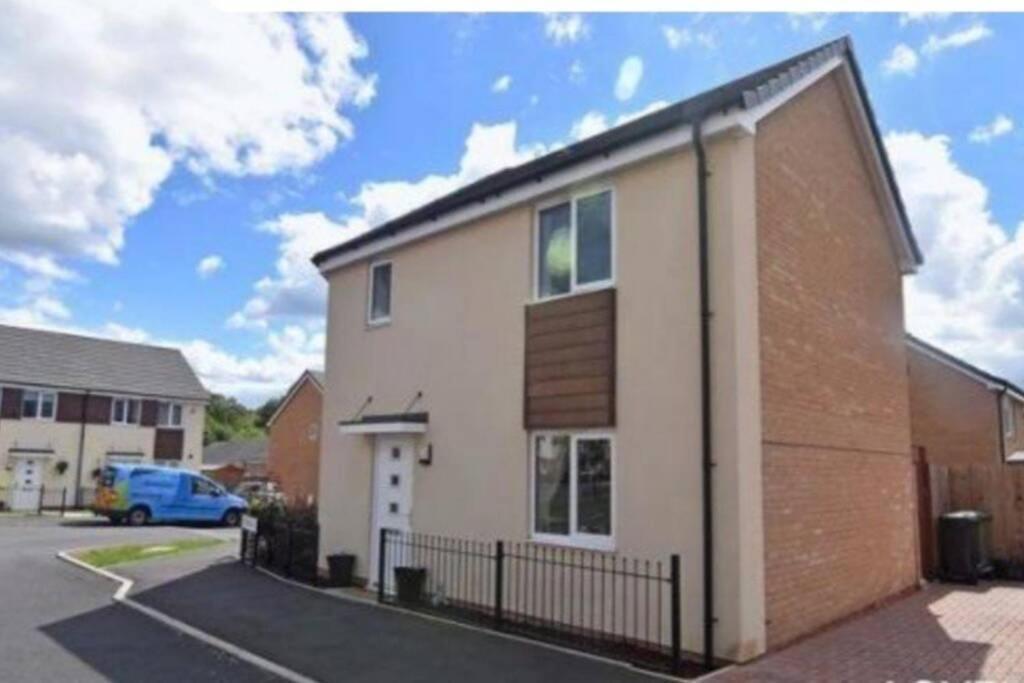 Dudley House **Staycation & Contractors** Sleeps 7 Tipton Kültér fotó